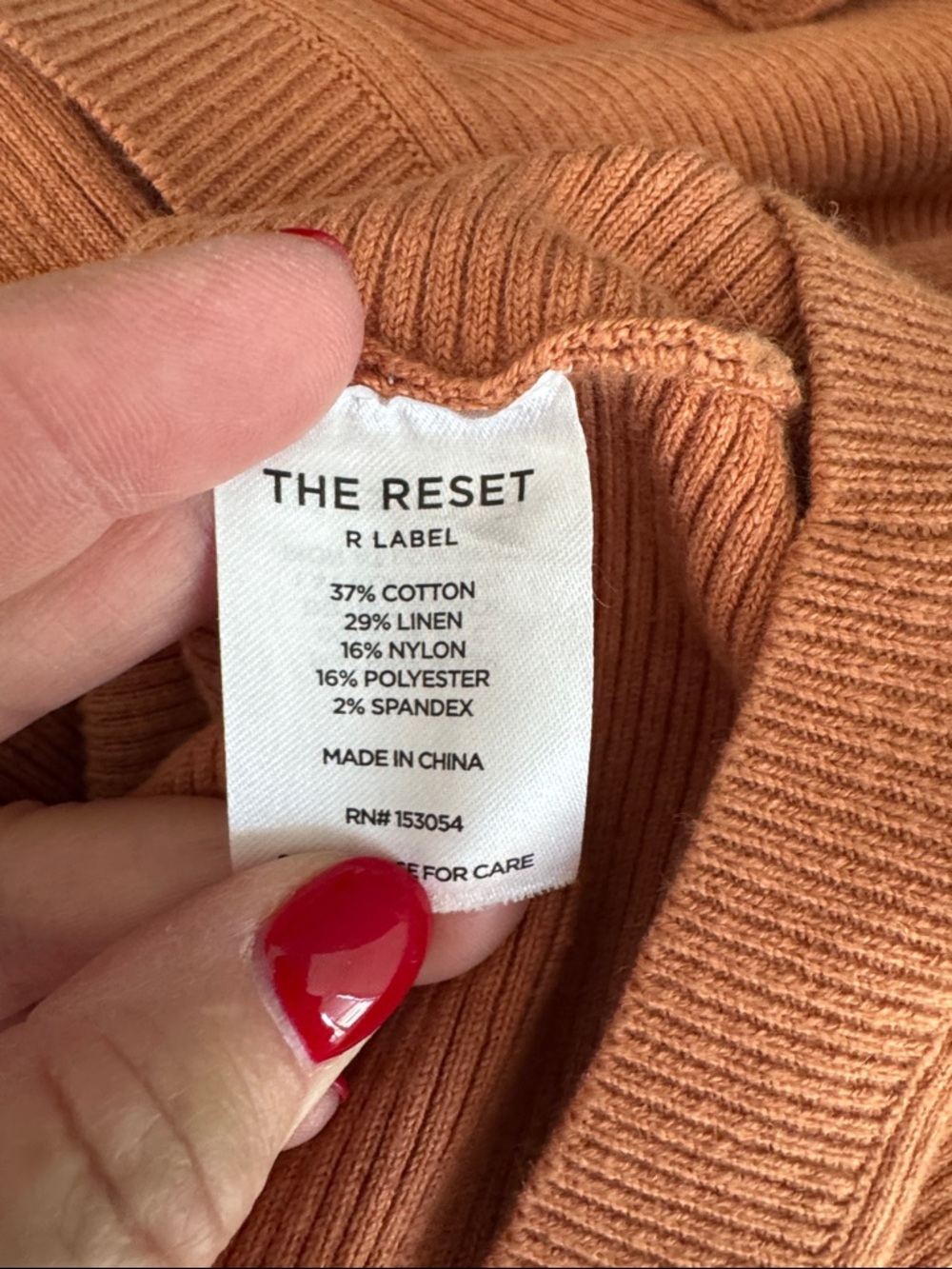 The Reset R Label L/XL Essential Pullover - Picture 3 of 6
